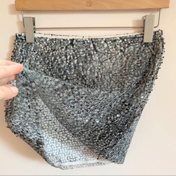 BCBG sequin skirt - Picture 4 of 7